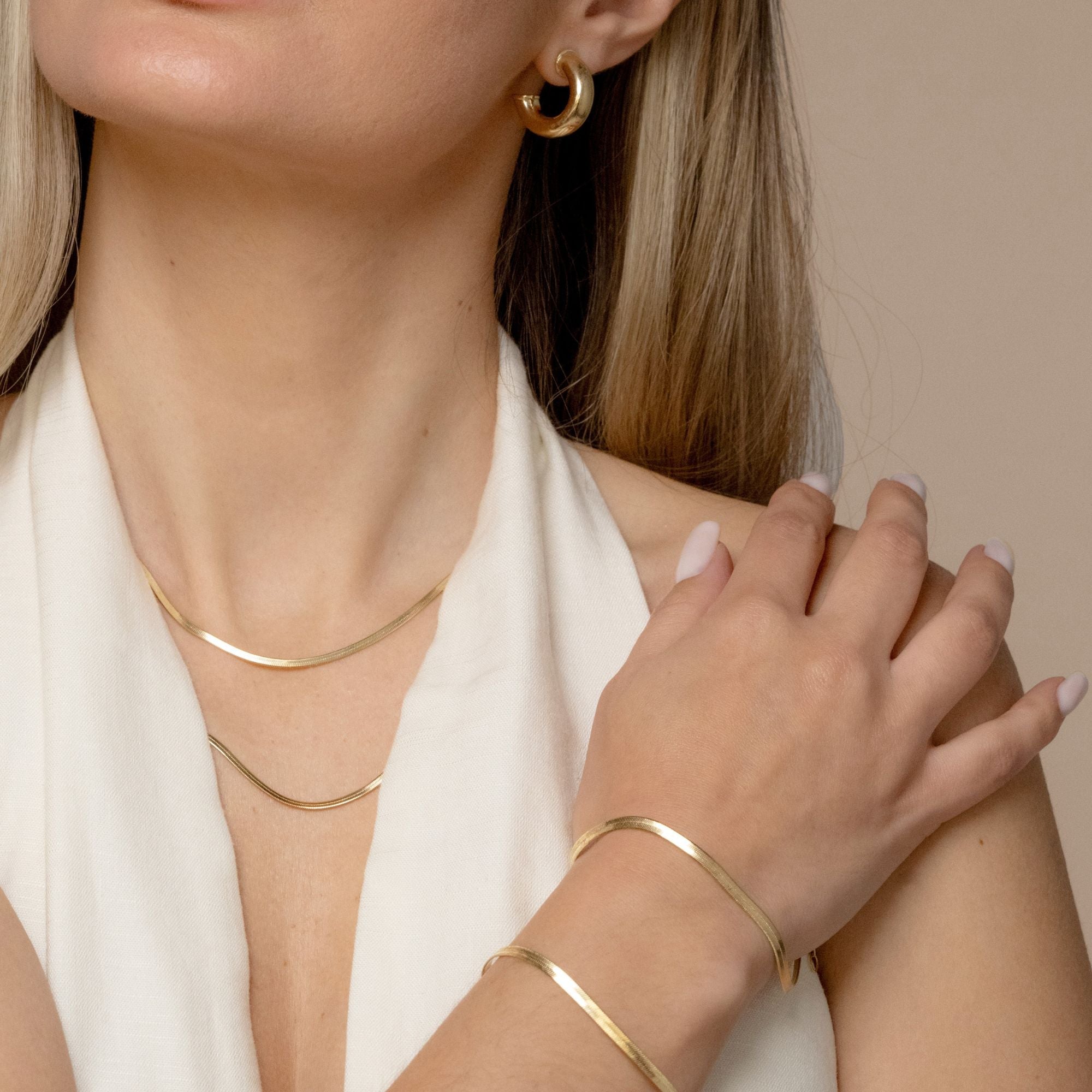 matching herringbone necklace and bracelet